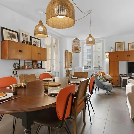 Superbe 120m2, Proche Centre, Parking Apartment *