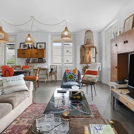 Superbe 120m2, Proche Centre, Parking Apartment