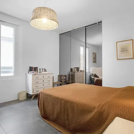 Superbe 120m2, Proche Centre, Parking *